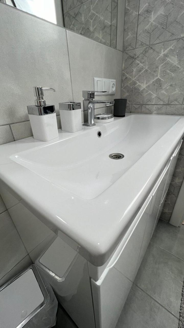 ויניצה Grey & White Apart מראה חיצוני תמונה